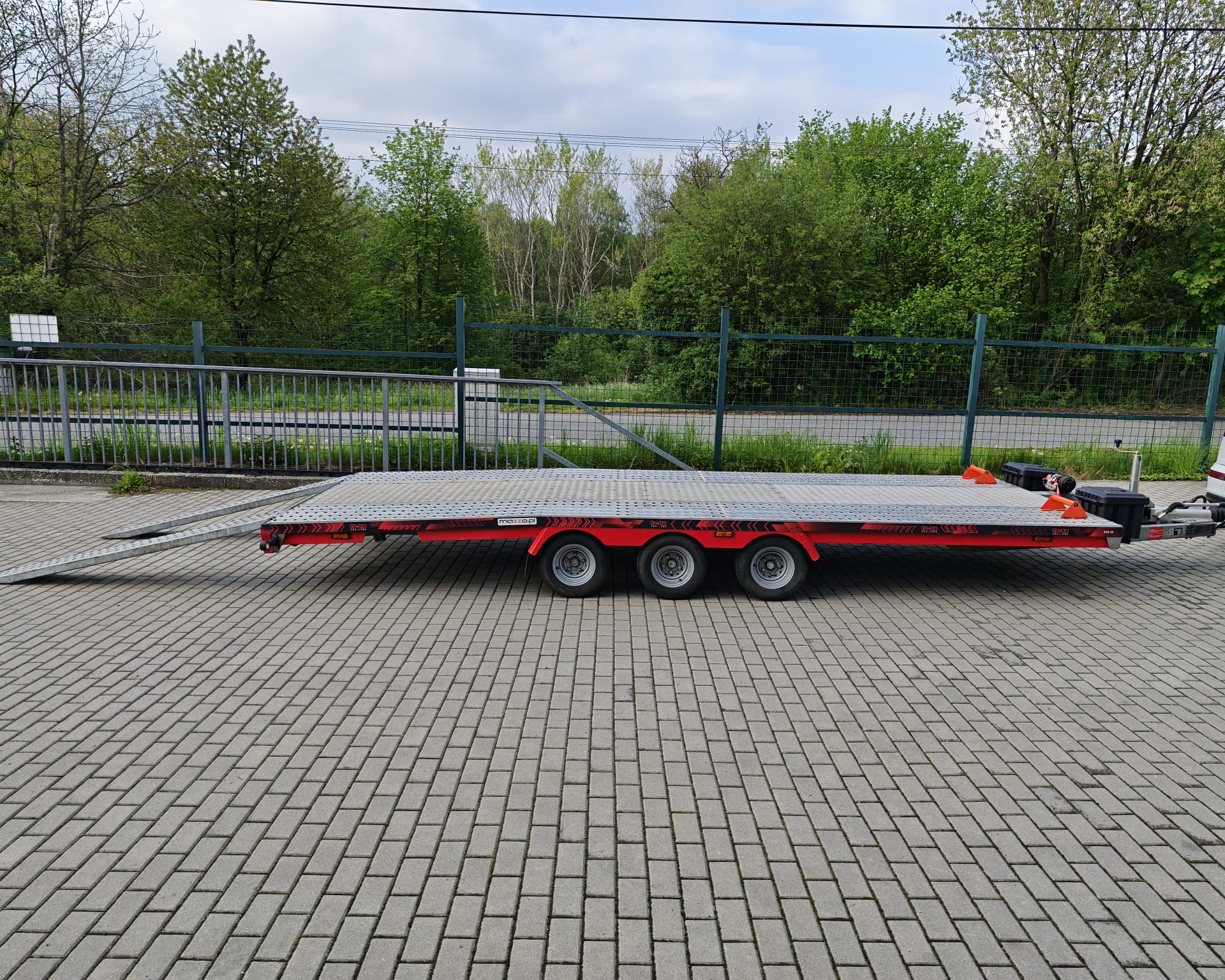 Vozík plato, autopřepravník, skupina BE, do 3500kg — foto 3